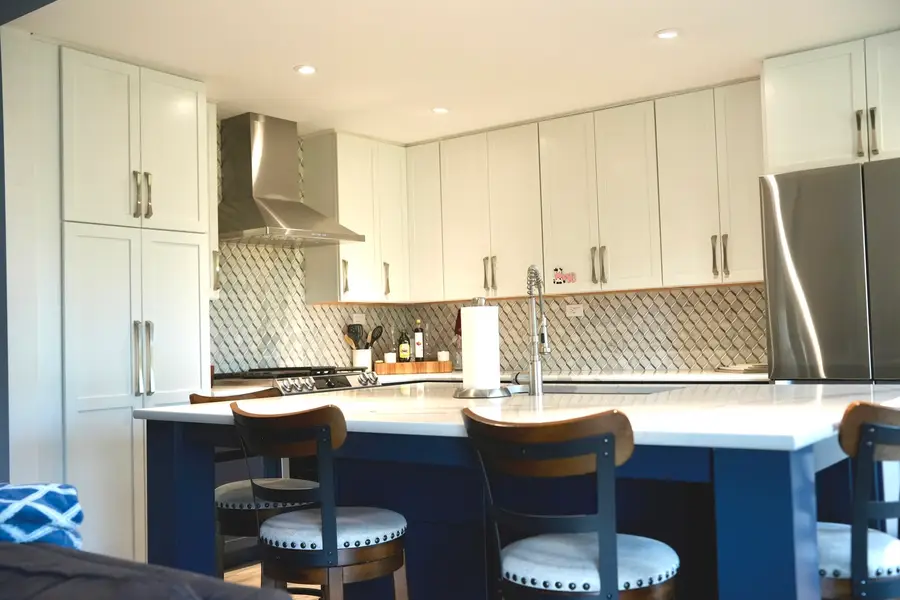 949 Millcreek Circle, Elgin, IL 60123 - Image #3