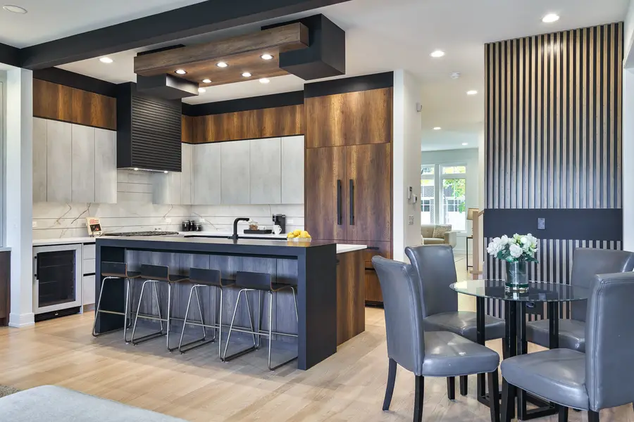 5624 N Francisco Avenue, Chicago, IL 60659 - Image #2