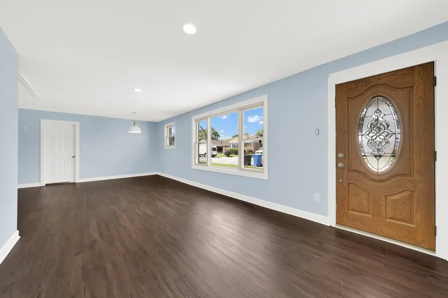 8053 S Kenton Avenue, Chicago, IL 60652 - Image #3