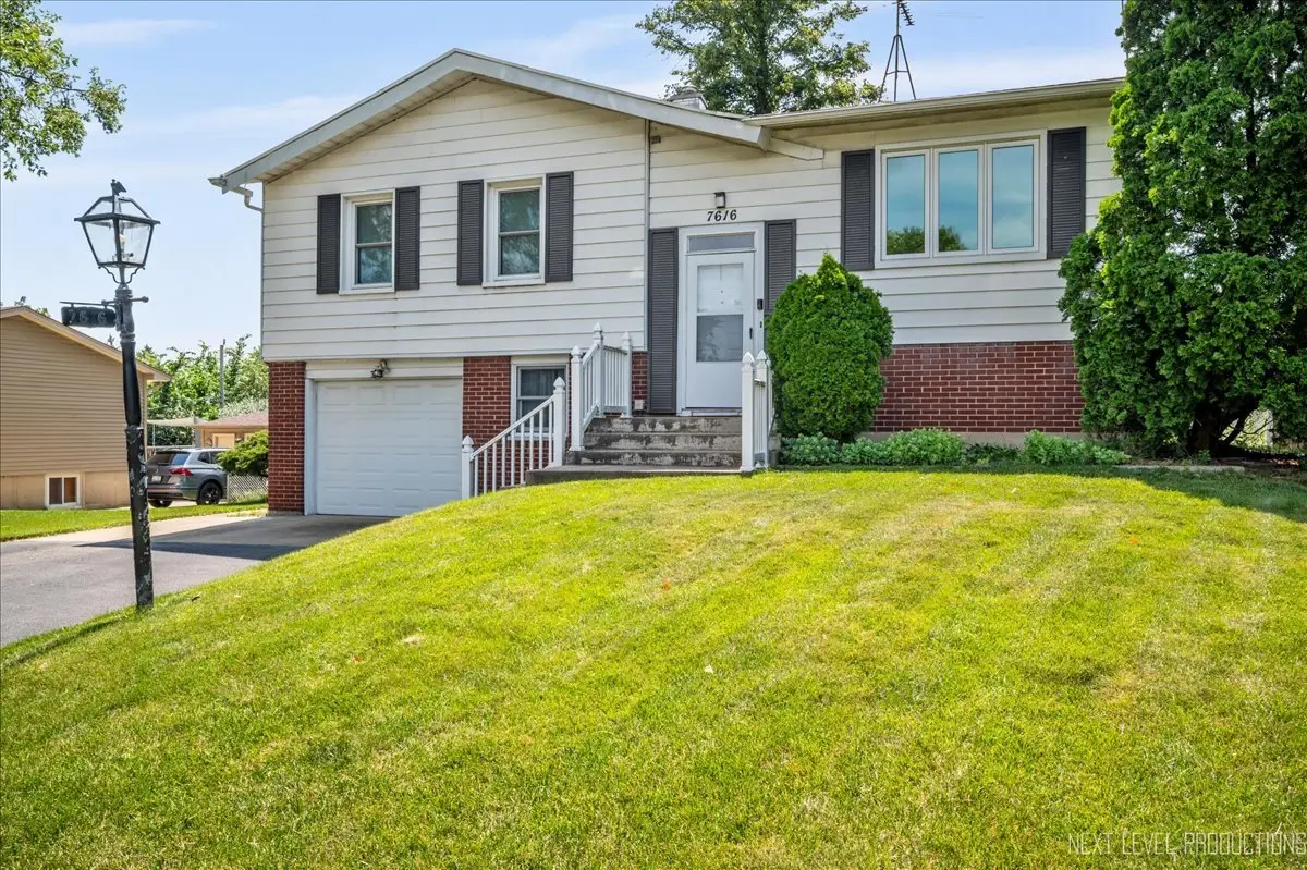 Address Withheld By Seller, Woodridge, IL 60517 - Image #1