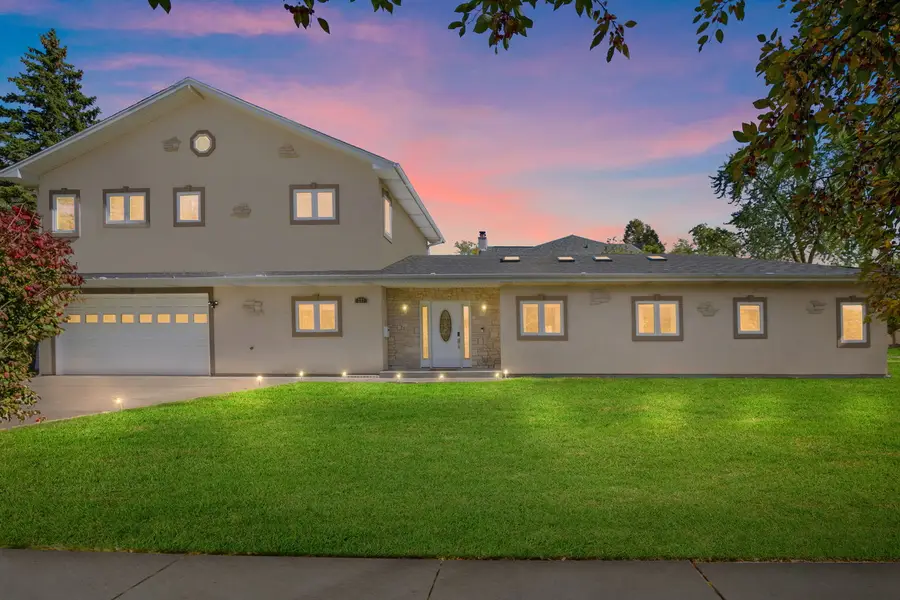 227 S Walnut Lane, Schaumburg, IL 60193 - Image #2