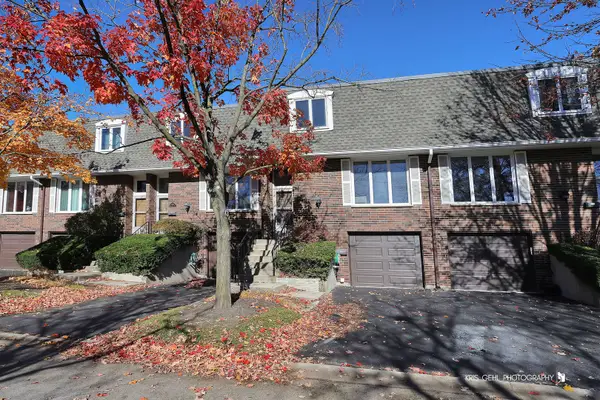 1857 Willowview Terrace, Northfield, IL 60093