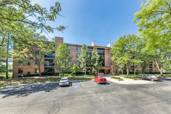 7525 Nantucket Drive #210, Darien, IL 60561