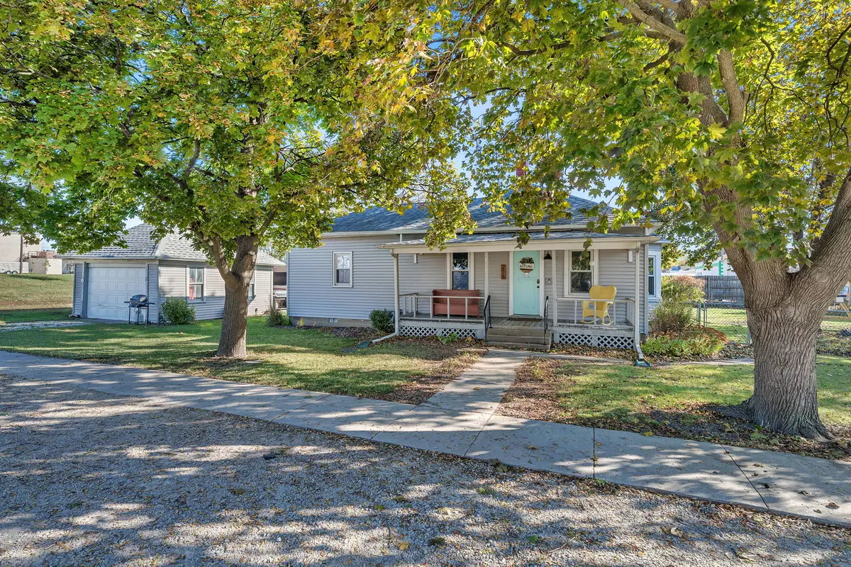 216 N Cash Street, Seneca, IL 61360 - #1