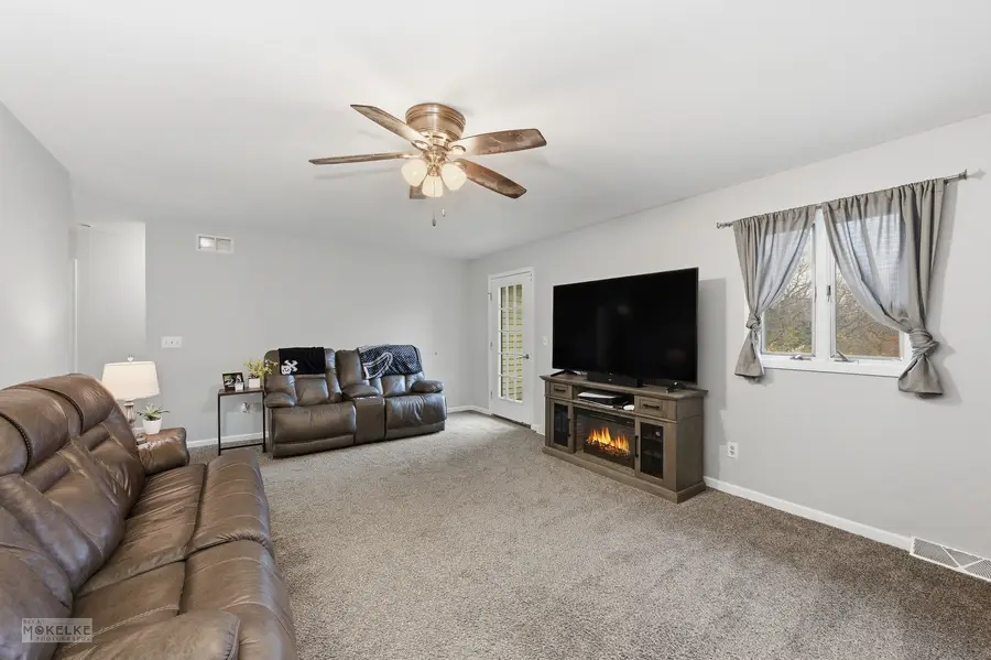 2552 N 4645th Road #B, Somonauk, IL 60552 - Image #3