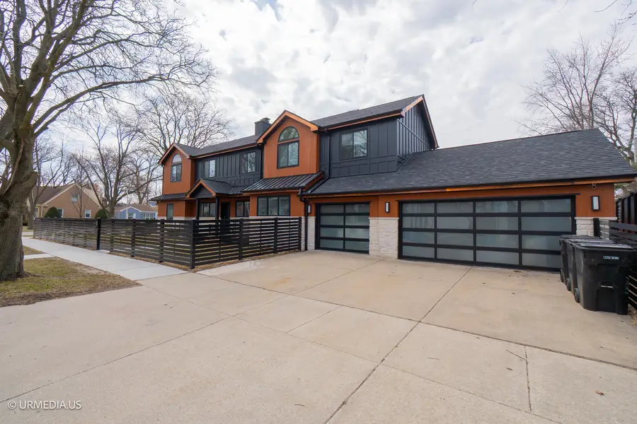 7100 N Sioux Avenue, Chicago, IL 60646 - Image #2
