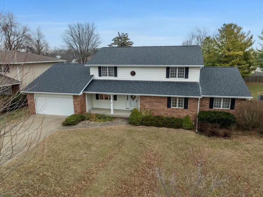 404 Chelsea Drive, Bloomington, IL 61704 - Image #2