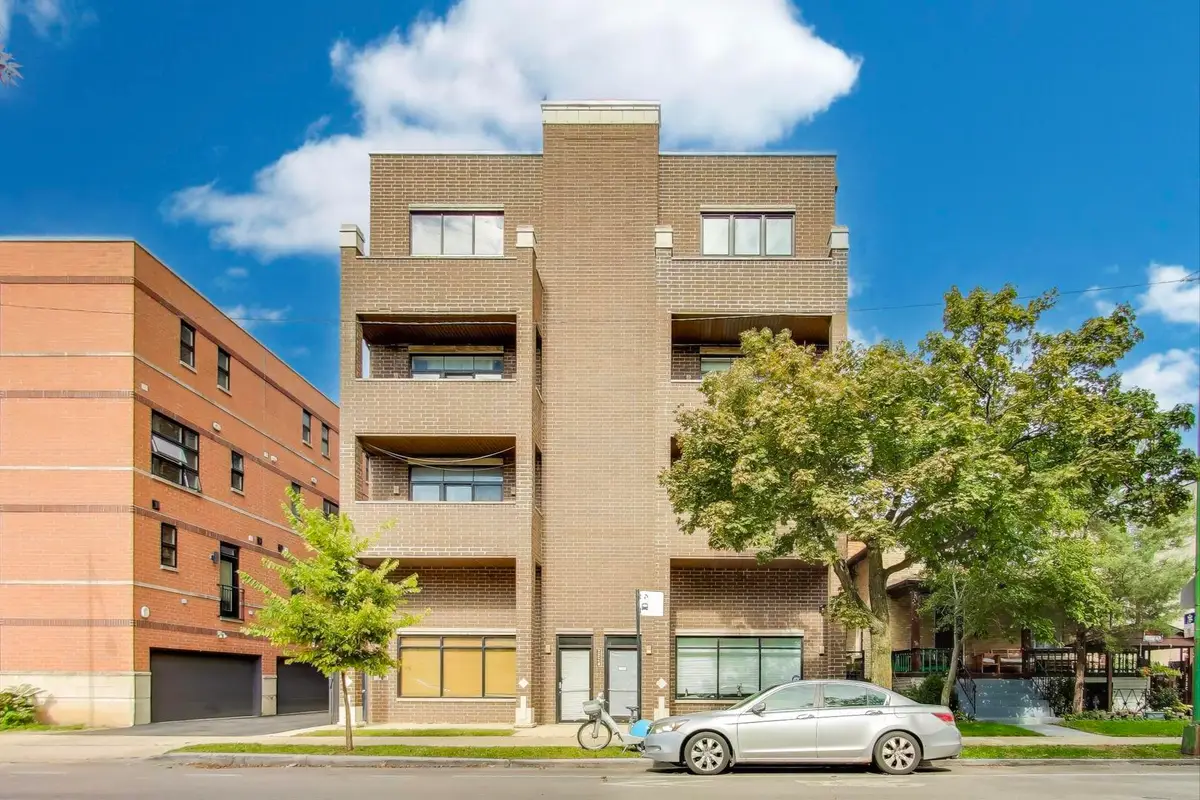 2224 W Touhy Avenue #3N, Chicago, IL 60645 - Image #1