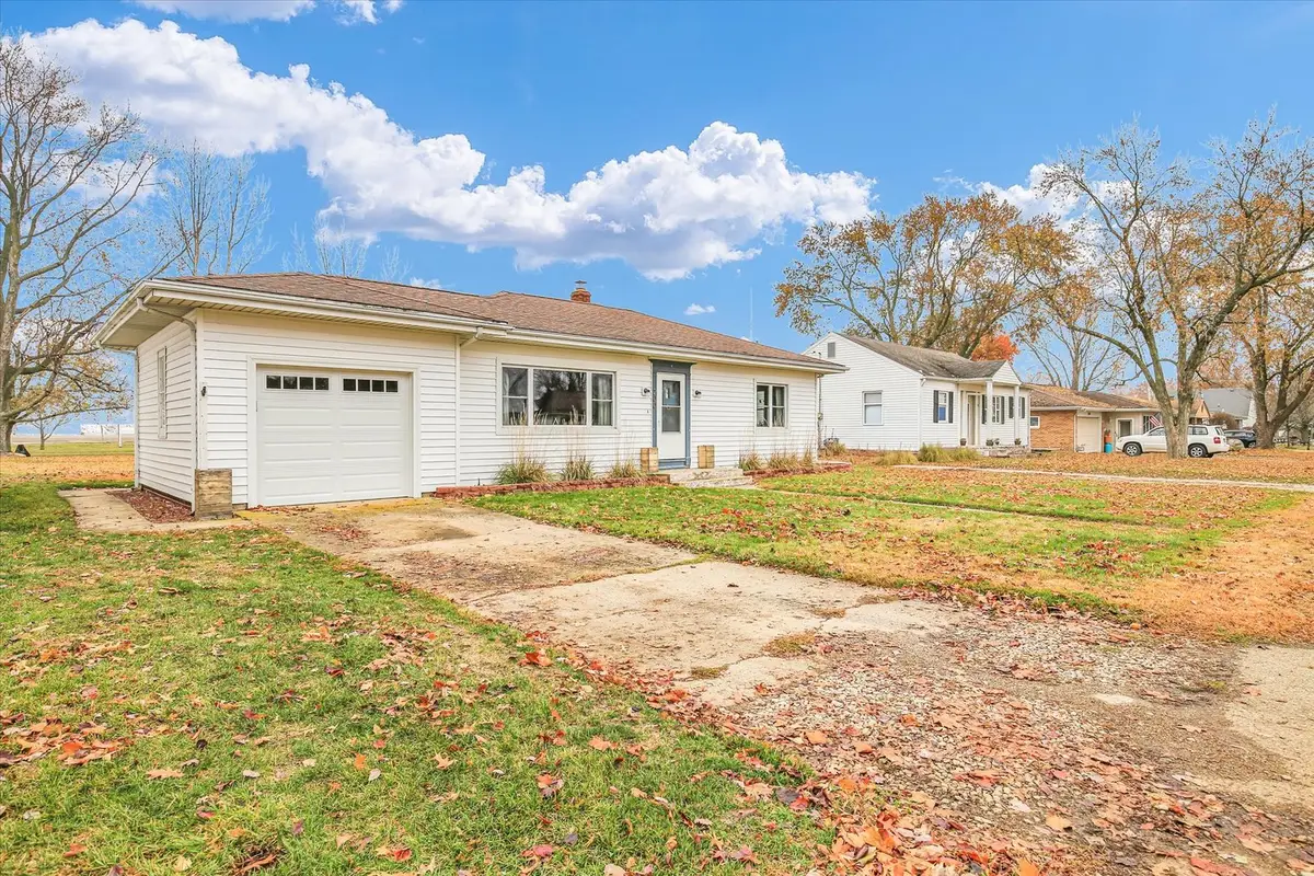 200 N Lincoln Street, Thomasboro, IL 61878 - Image #1