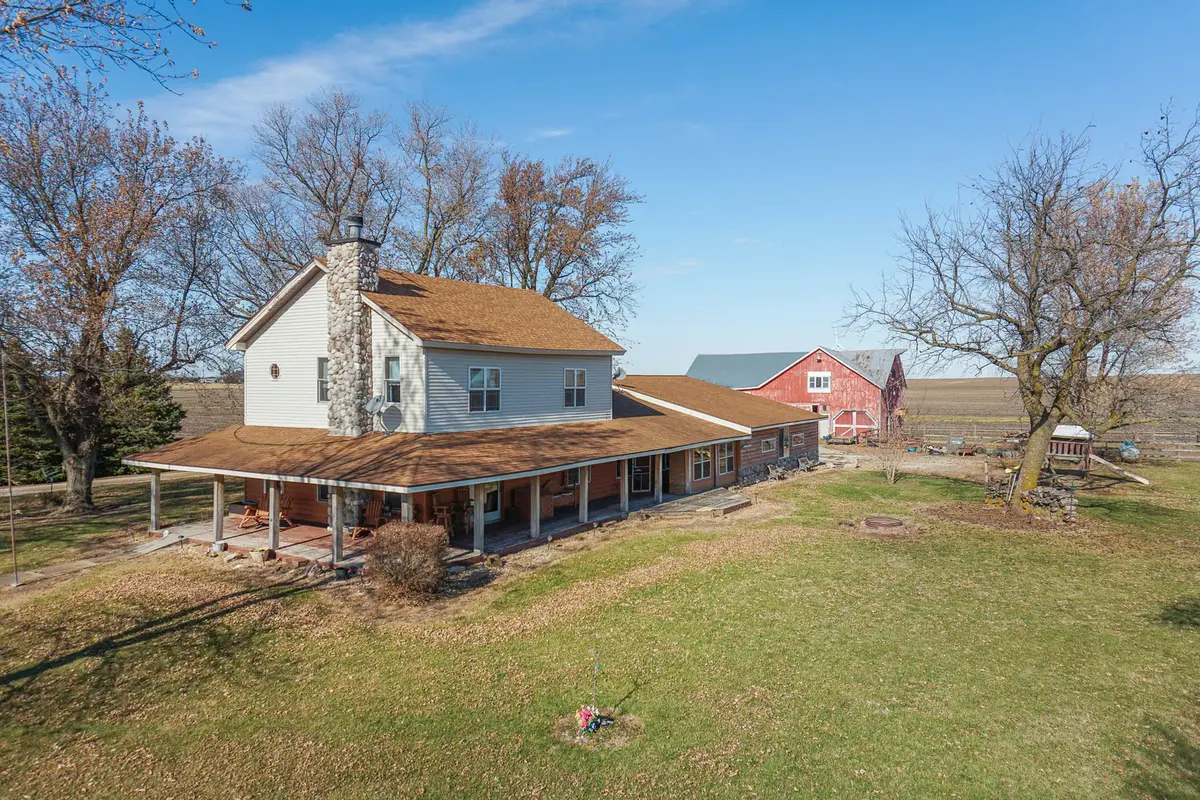 32892 Mcclure Road, Colfax, IL 61728 - Image #1