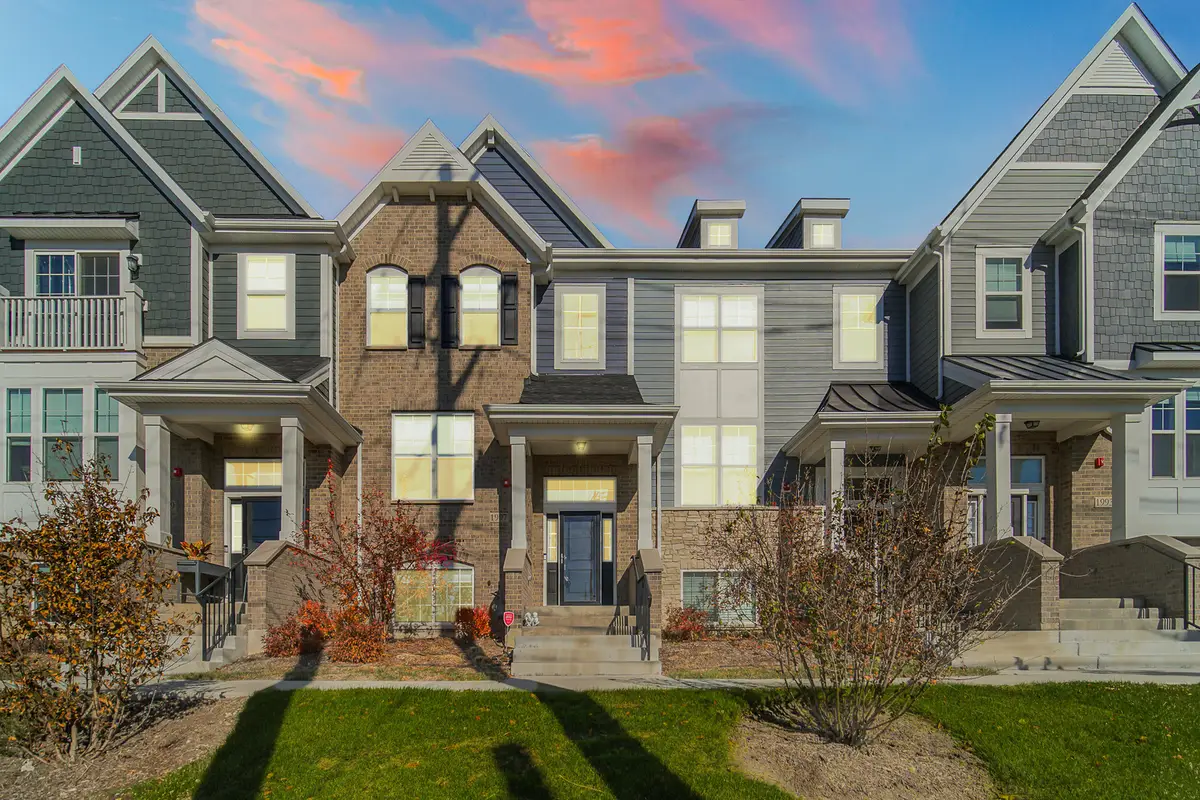 1997 Kingsley Circle, Northbrook, IL 60062 - #1