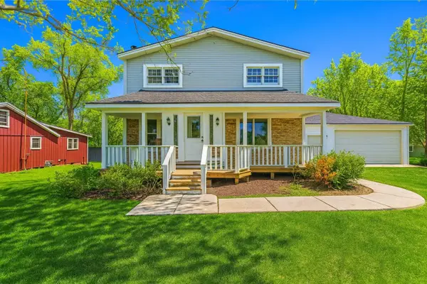 24199 W Beach Grove Road, Antioch, IL 60002