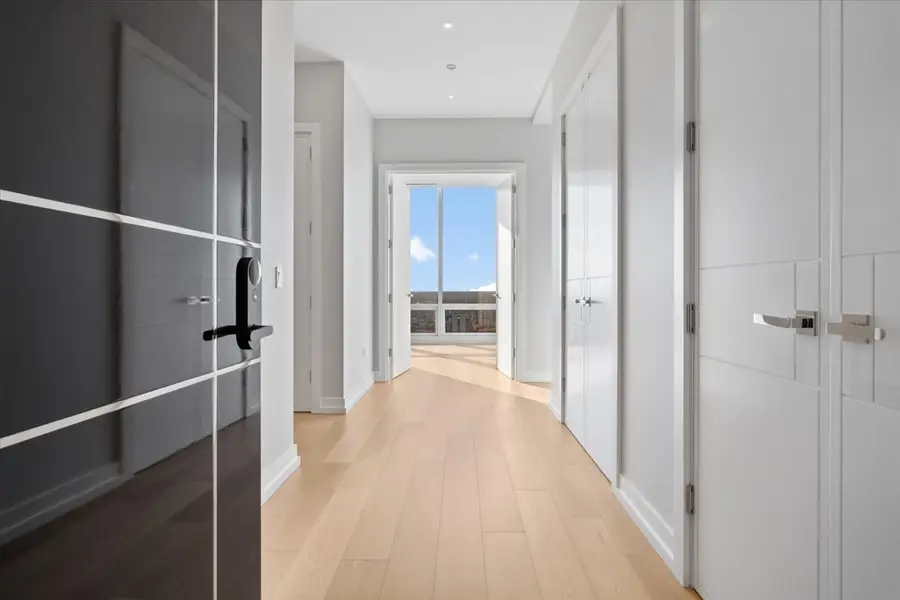 14 W Superior Street #4903, Chicago, IL 60654 - Image #3