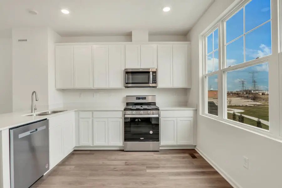 585 Yosemite Way, Mundelein, IL 60060 - Image #3