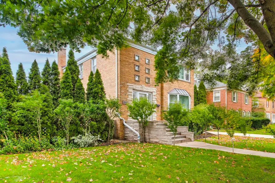 6433 N Drake Avenue, Lincolnwood, IL 60712 - Image #3