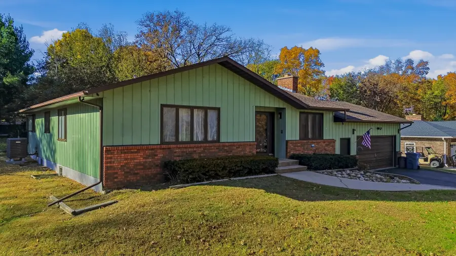 2235 Center Lane, Dixon, IL 61021 - Image #2