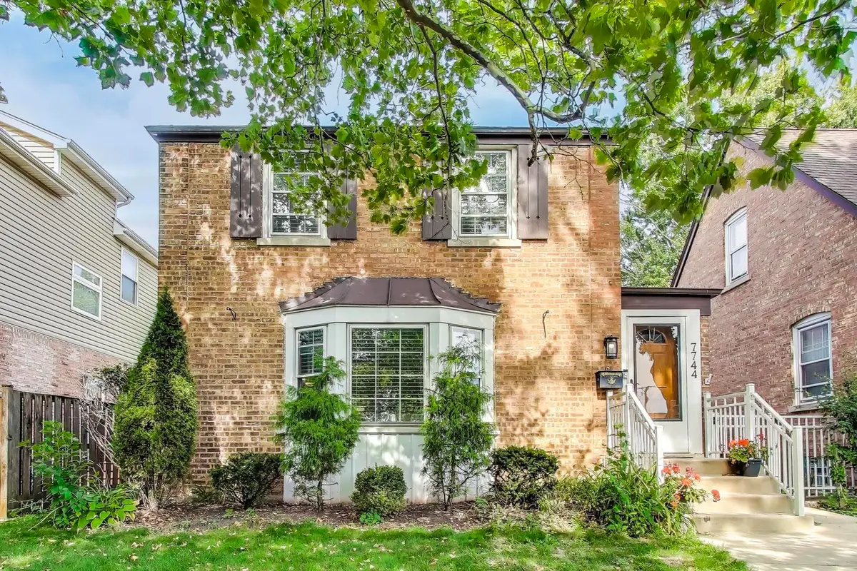 7744 W Thorndale Avenue, Chicago, IL 60631 - #1