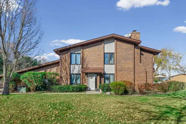 1131 Deerfield Place, Highland Park, IL 60035