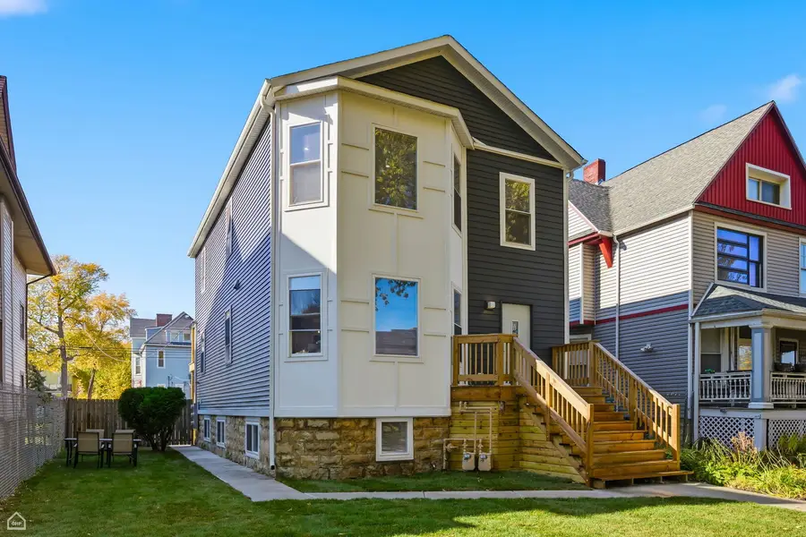 328 N Lockwood Avenue, Chicago, IL 60644 - Image #2