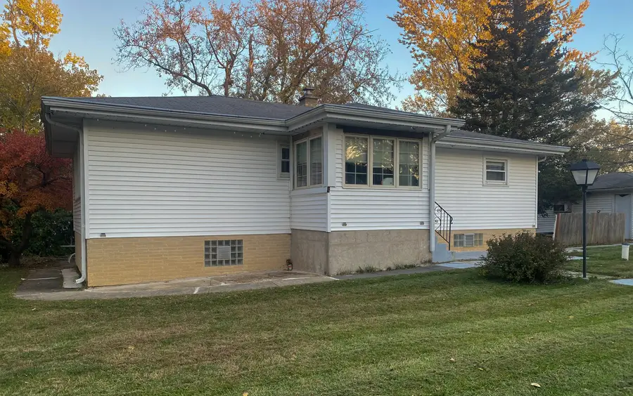 23725 N Field Road, Lake Zurich, IL 60047 - #2