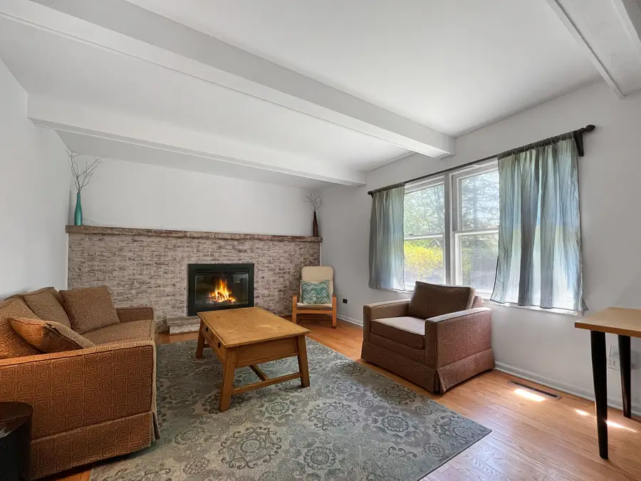 323 W Golf Road, Libertyville, IL 60048 - Image #2