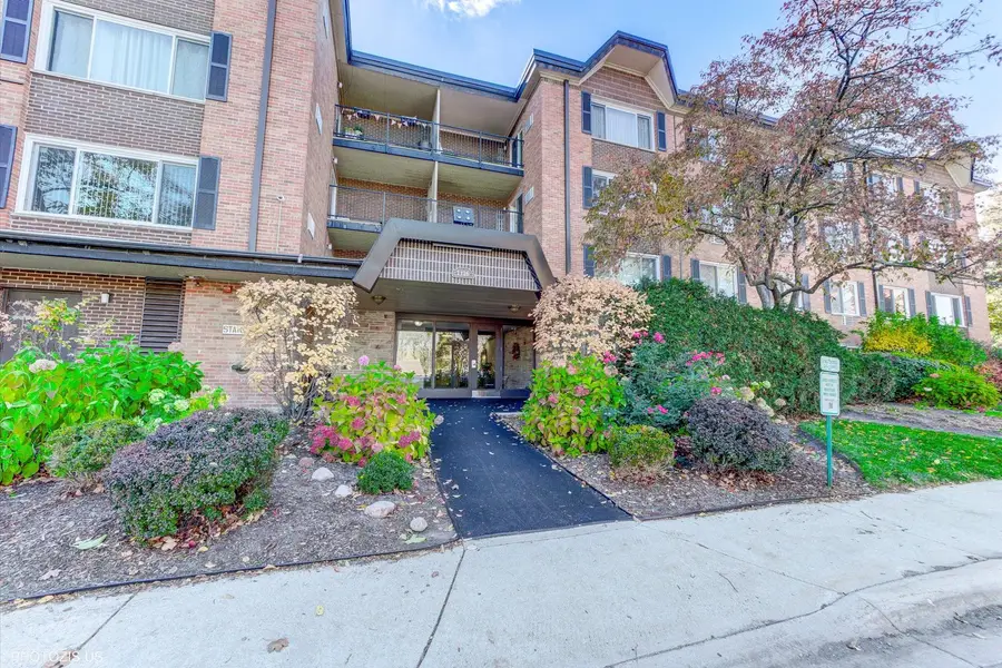 1126 S New Wilke Road #307, Arlington Heights, IL 60005 - Image #2
