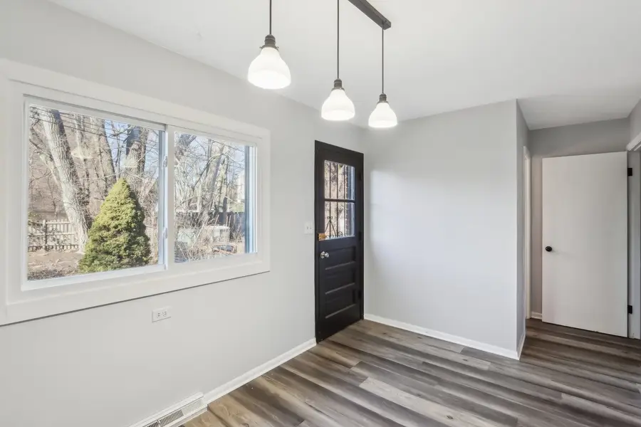 414 Skokie Court, Wilmette, IL 60091 - Image #2