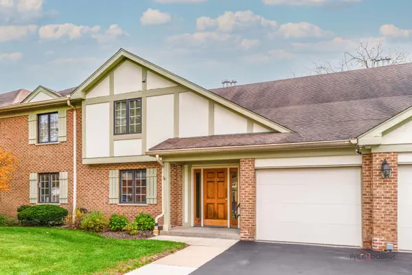 970 Ivy Lane #C, Deerfield, IL 60015