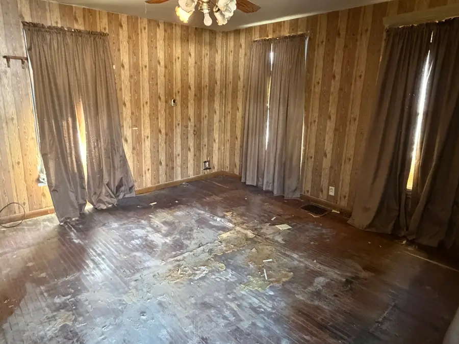 Address Withheld By Seller, Paxton, IL 60957 - Image #3