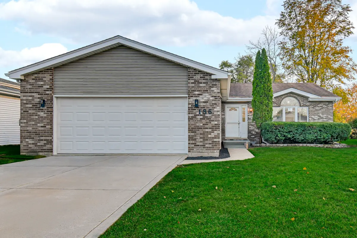 186 Cedarwood Drive, Steger, IL 60475 - #1