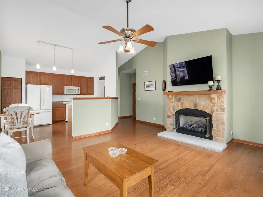 1842 Highbury Lane, Aurora, IL 60502 - #2