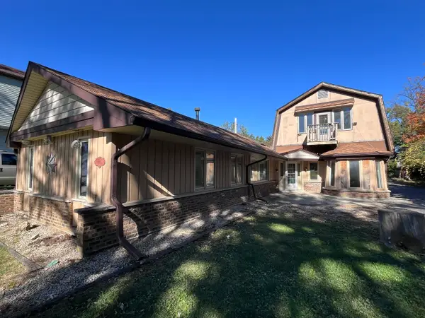 1700 E Forest Avenue, Des Plaines, IL 60018