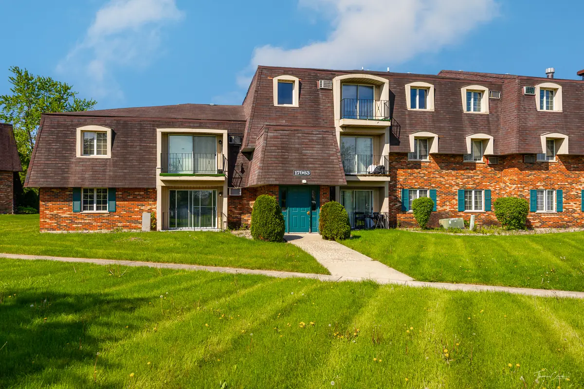 17963 Huntleigh Court #302, Country Club Hills, IL 60478 - Image #1