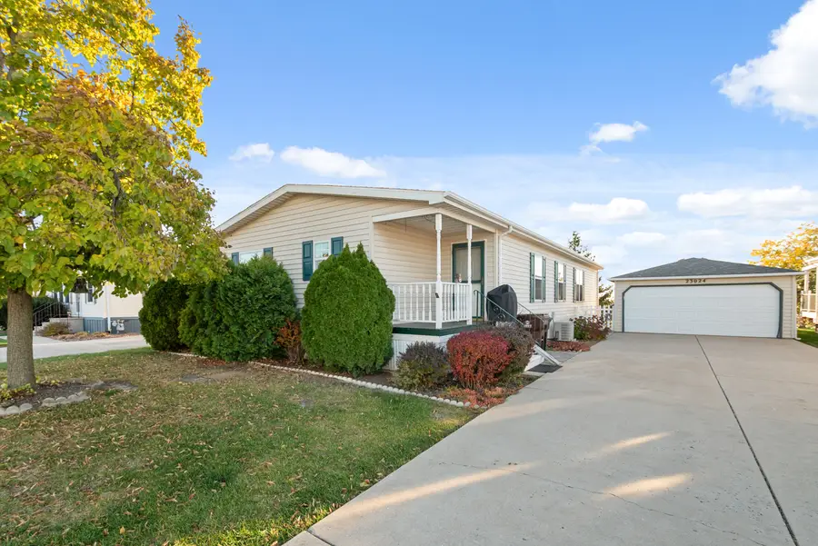 23024 S Big Run Drive, Frankfort, IL 60423 - Image #2