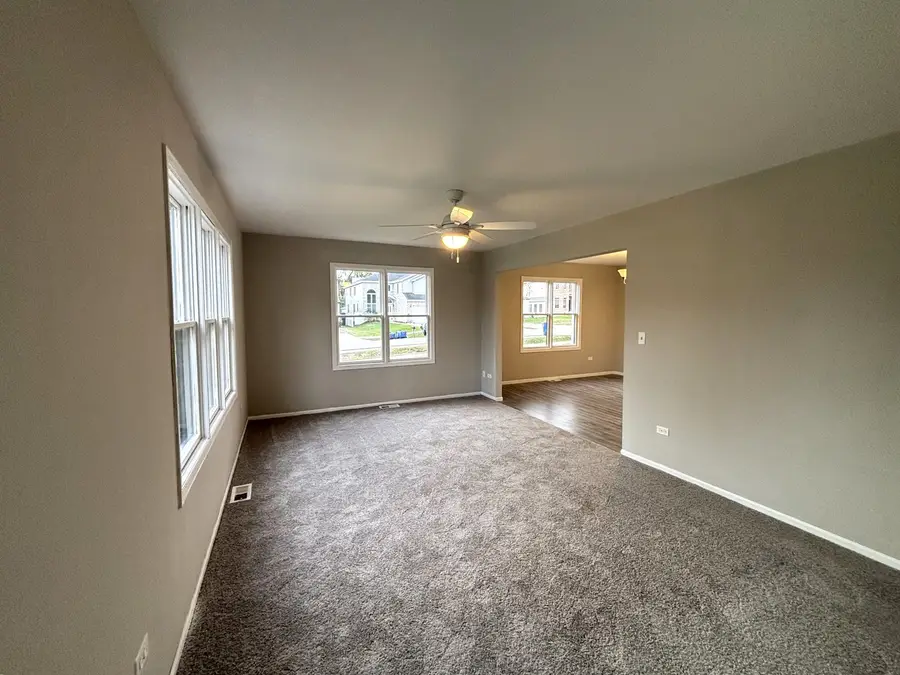 1101 N Princeton Avenue, Villa Park, IL 60181 - Image #2