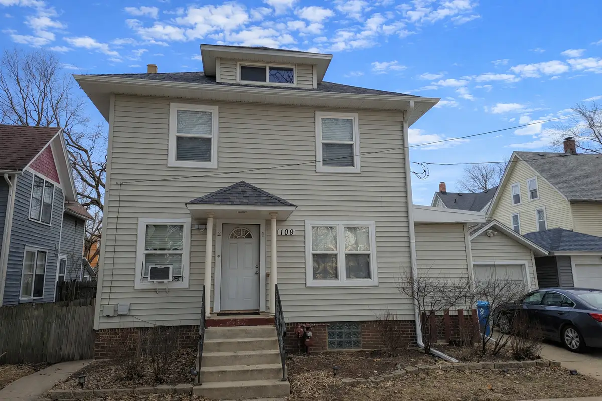 109 N May Street, Aurora, IL 60506 - #1