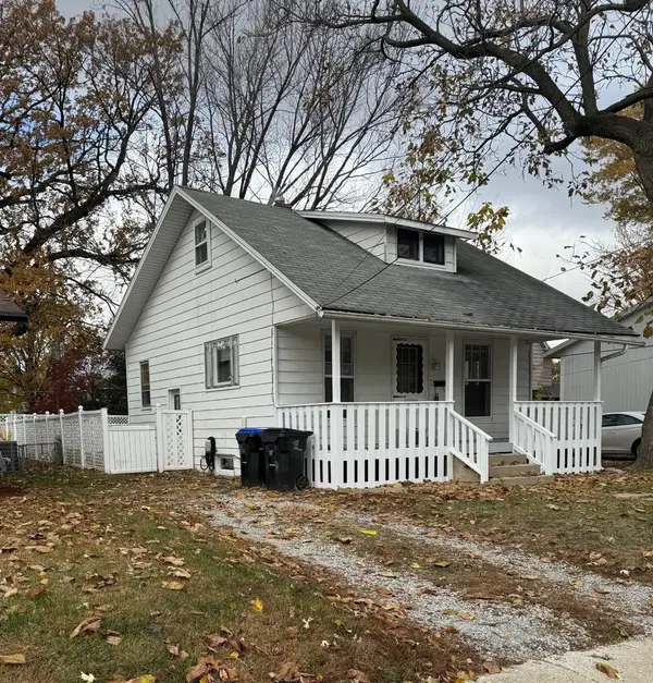 1005 S Lee Street, Bloomington, IL 61701