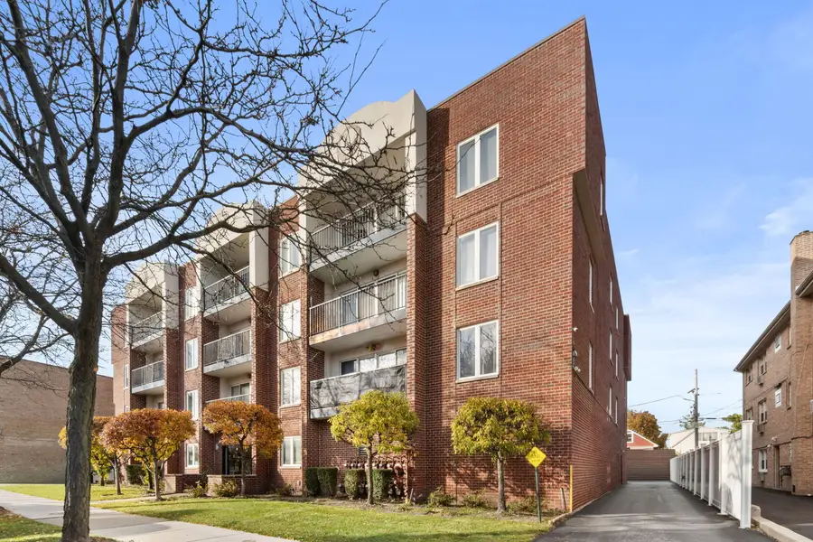 5840 W Lawrence Avenue #405, Chicago, IL 60630 - Image #2