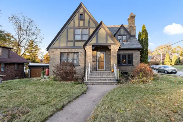 2322 E State Street, Rockford, IL 61104