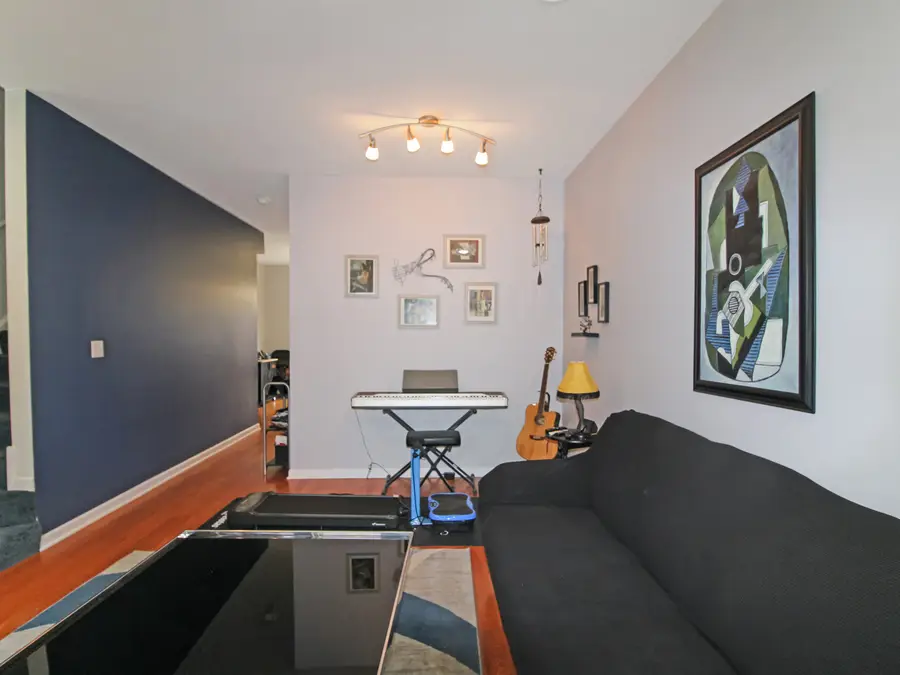 2409 W 32nd Place, Chicago, IL 60608 - Image #3
