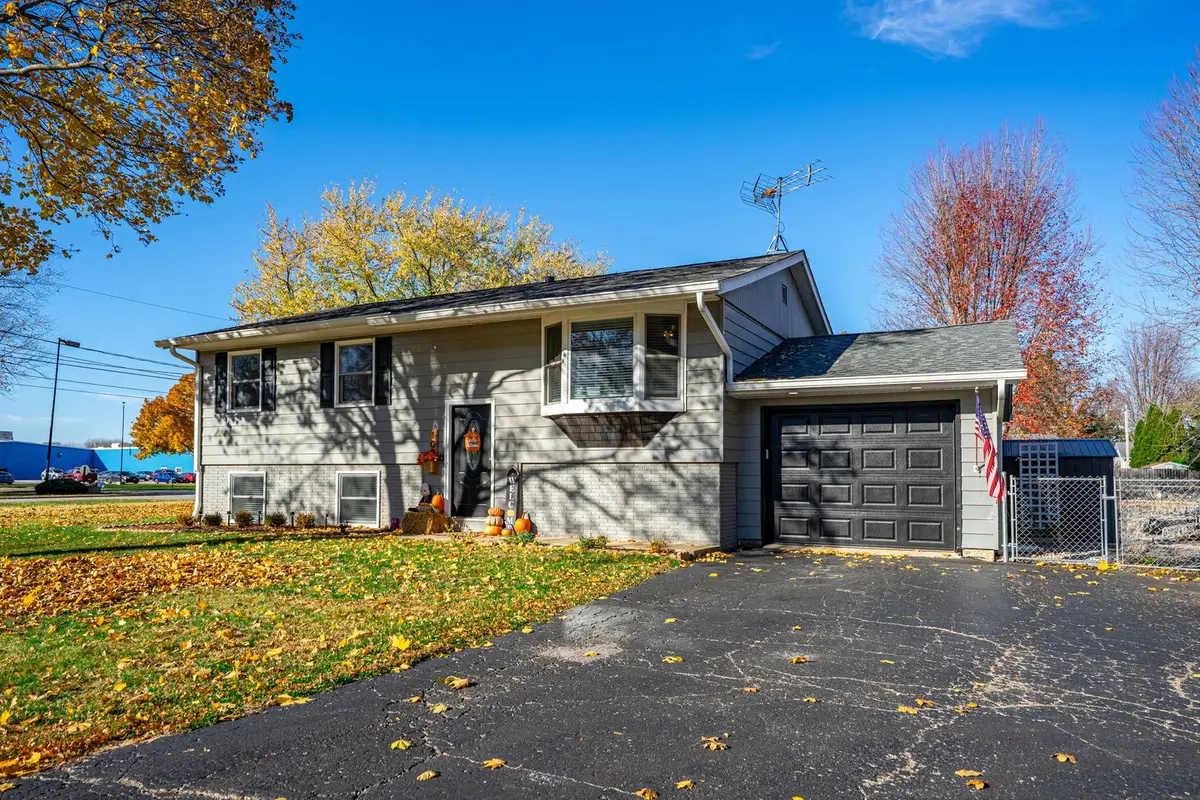 102 6th Avenue, Marengo, IL 60152 - Image #1