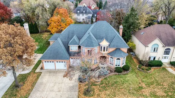 45 Founders Pointe North Drive, Bloomingdale, IL 60108