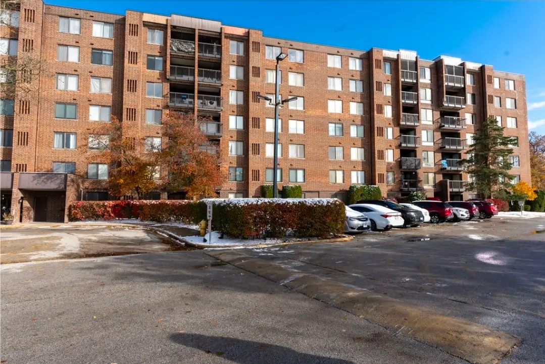 400 Park Avenue #703, Calumet City, IL 60409 - #1