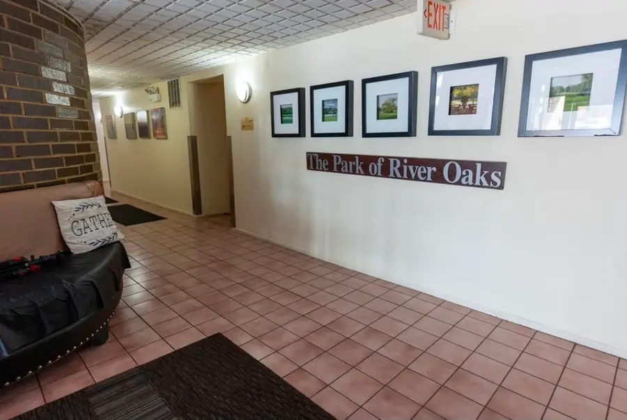 400 Park Avenue #703, Calumet City, IL 60409 - #3