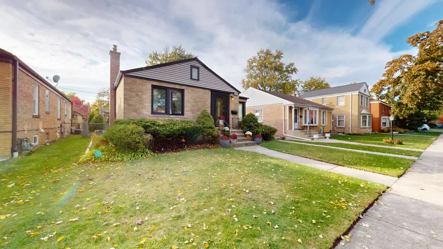 8206 Keeler Avenue, Skokie, IL 60076 - Image #3