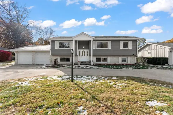 1109 W Kirby Avenue, Champaign, IL 61821