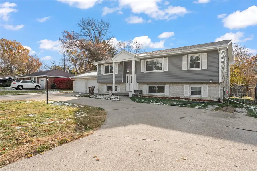 1109 W Kirby Avenue, Champaign, IL 61821 - Image #2