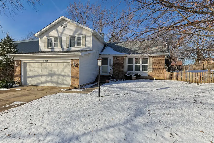 2656 Bloomfield Drive, Lisle, IL 60532 - Image #2