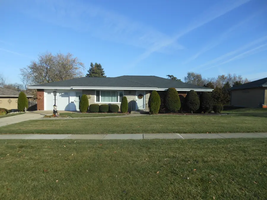 1616 Heiden Avenue, Crest Hill, IL 60403 - Image #2