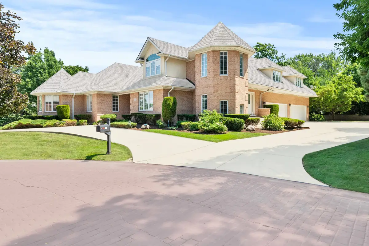 911 Red Fox Lane, Oak Brook, IL 60523 - Image #1